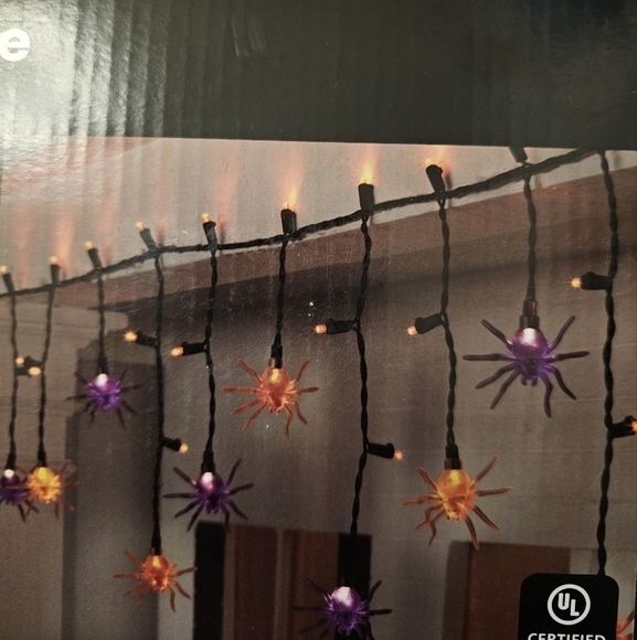 NWT Spooky Village 6 ft Halloween Spooky Sparkle LED Spider Icicle Lights - Picture 5 of 9